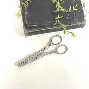 Vintage 1960s Wiss flower shears- Ornate No FH4 floral scissors
